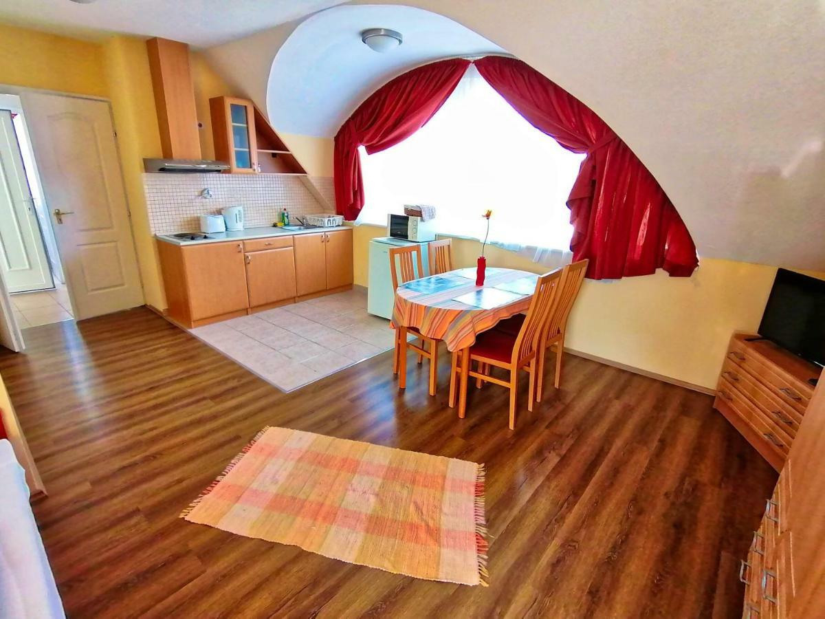 Villa Aida Apartman Hajdúszoboszló Exterior foto