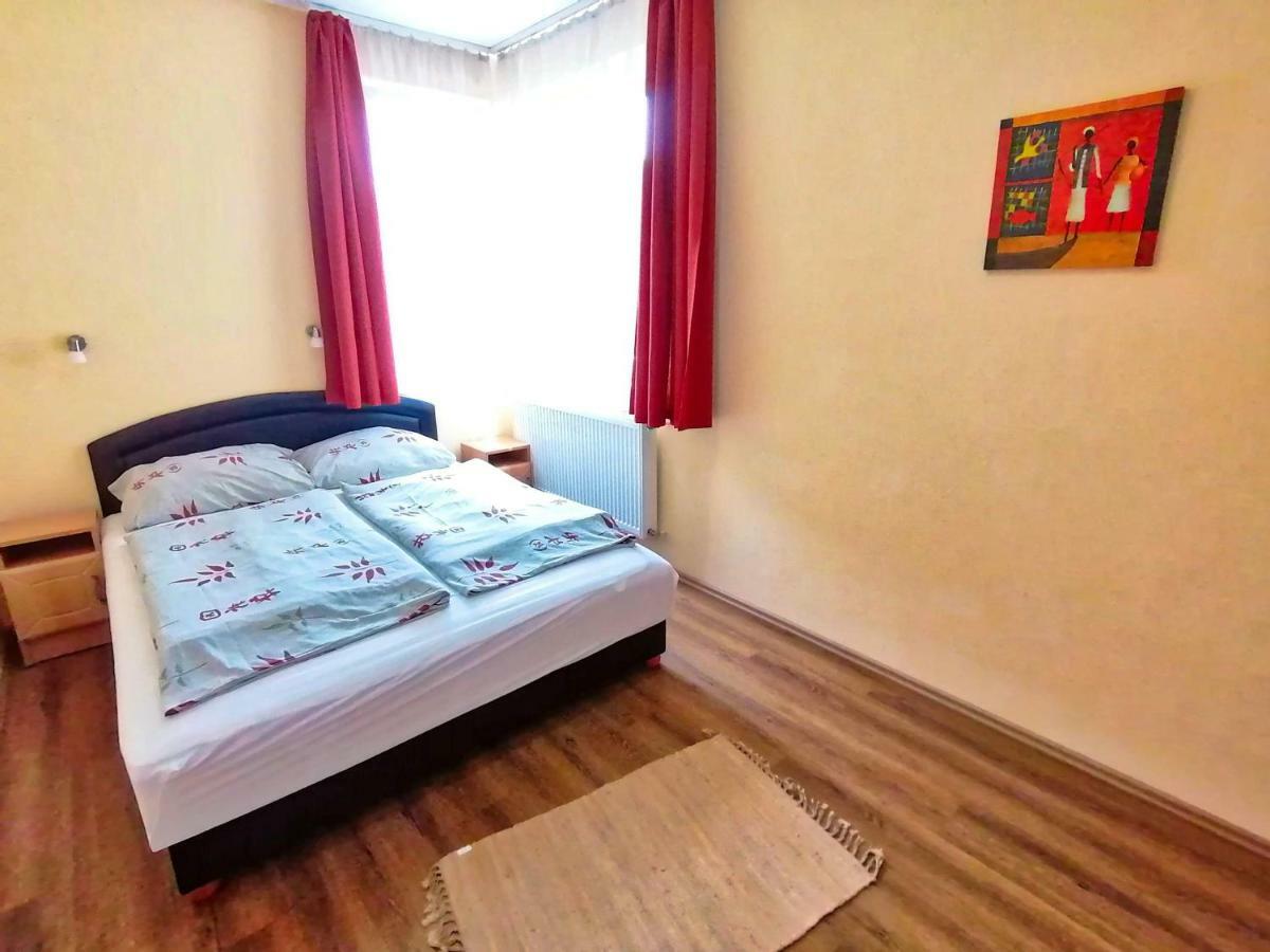 Villa Aida Apartman Hajdúszoboszló Exterior foto