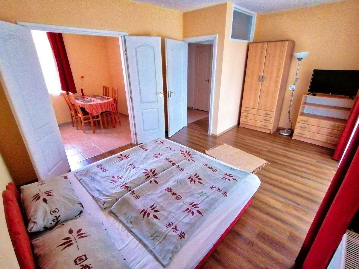 Villa Aida Apartman Hajdúszoboszló Exterior foto