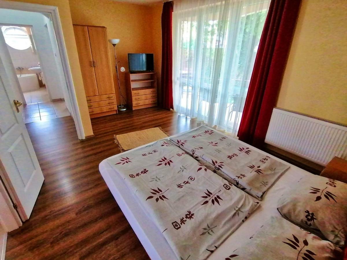 Villa Aida Apartman Hajdúszoboszló Exterior foto
