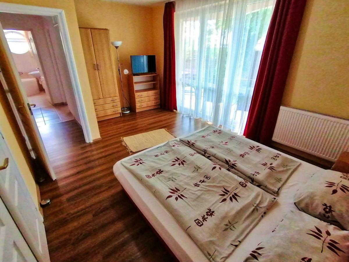 Villa Aida Apartman Hajdúszoboszló Exterior foto