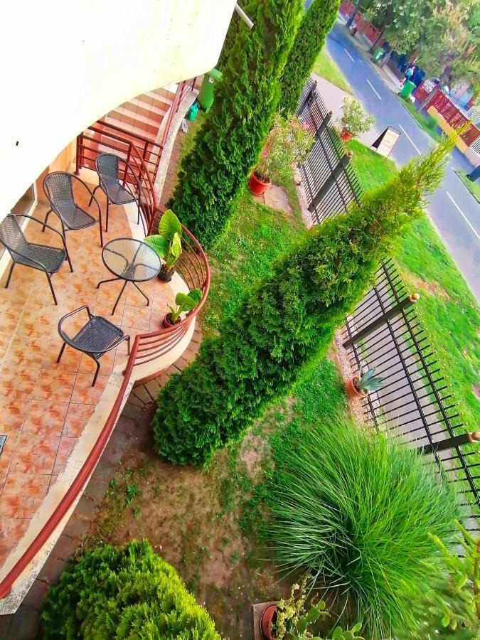 Villa Aida Apartman Hajdúszoboszló Exterior foto